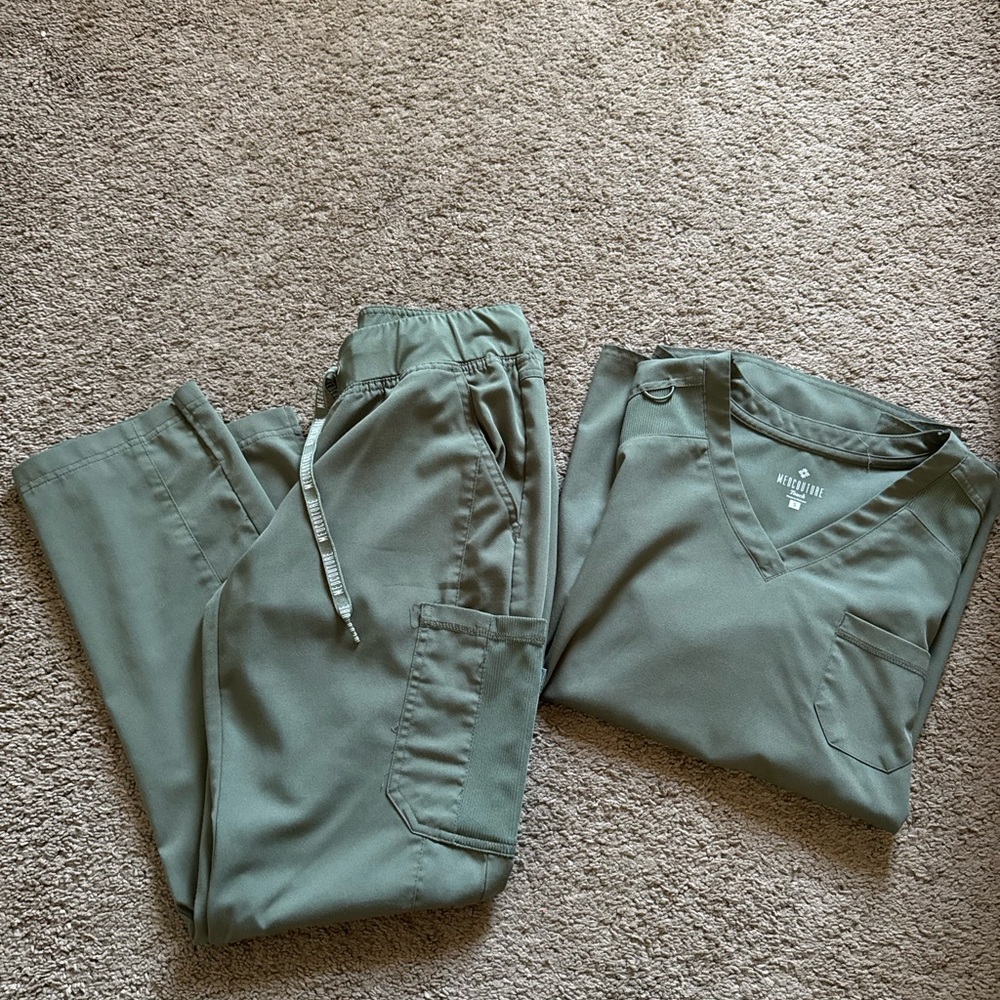 Med Couture Women's Sage Cargo Scrub Set
